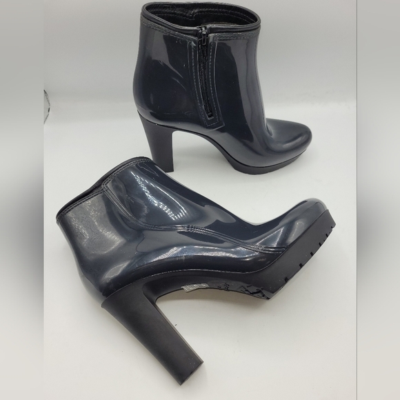Andre Assous Waterproof Charcoal Patent Ankle Bootie Size 39 EU 9.5 US - Picture 4 of 13
